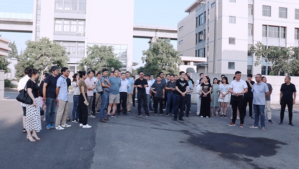 ���h�M�����^���a������ַ